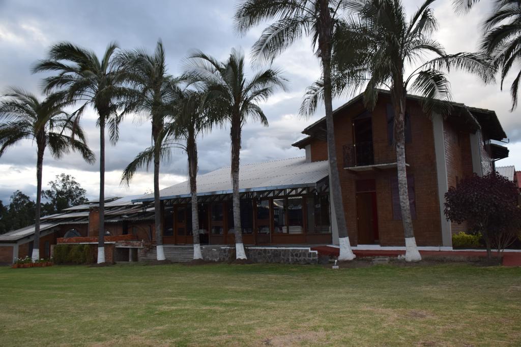 Hosteria Rosa Blanca Puembo Exterior photo