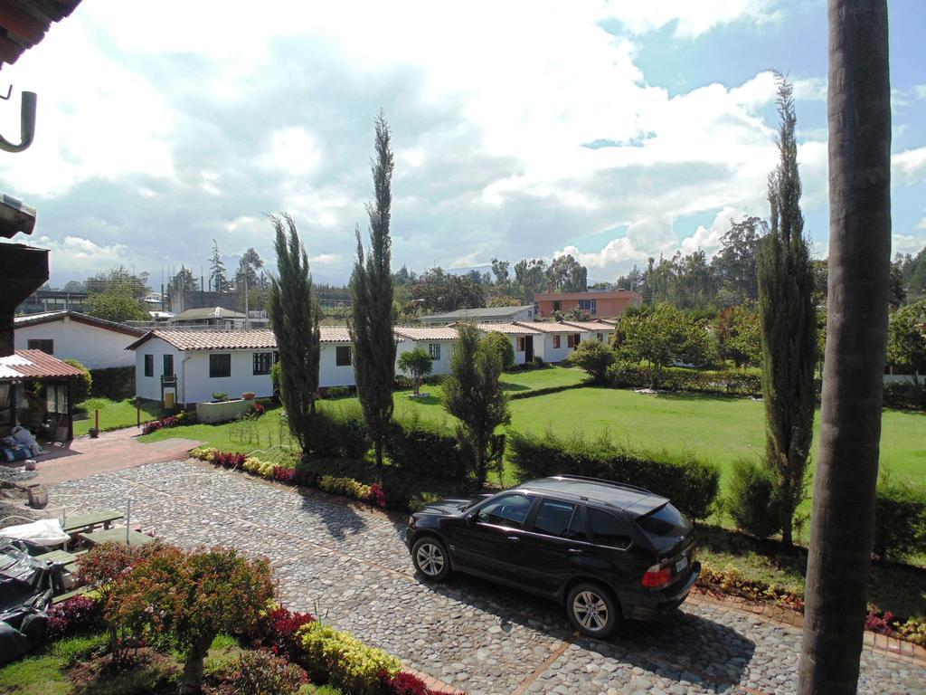 Hosteria Rosa Blanca Puembo Exterior photo