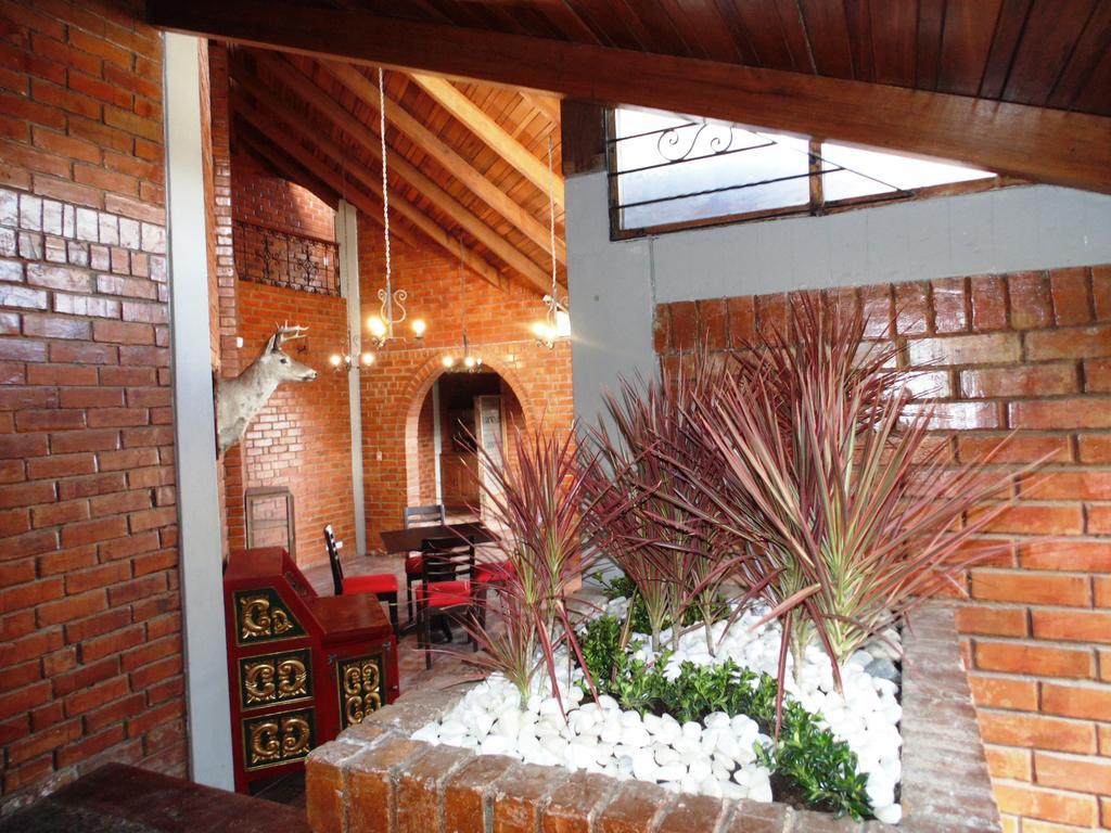 Hosteria Rosa Blanca Puembo Exterior photo