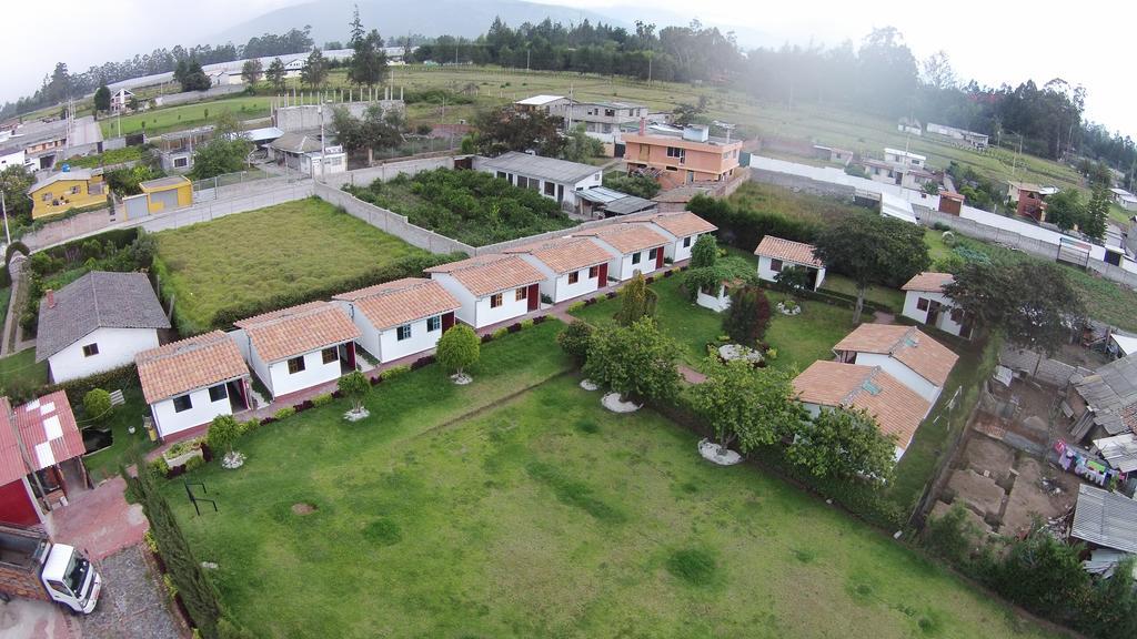 Hosteria Rosa Blanca Puembo Exterior photo