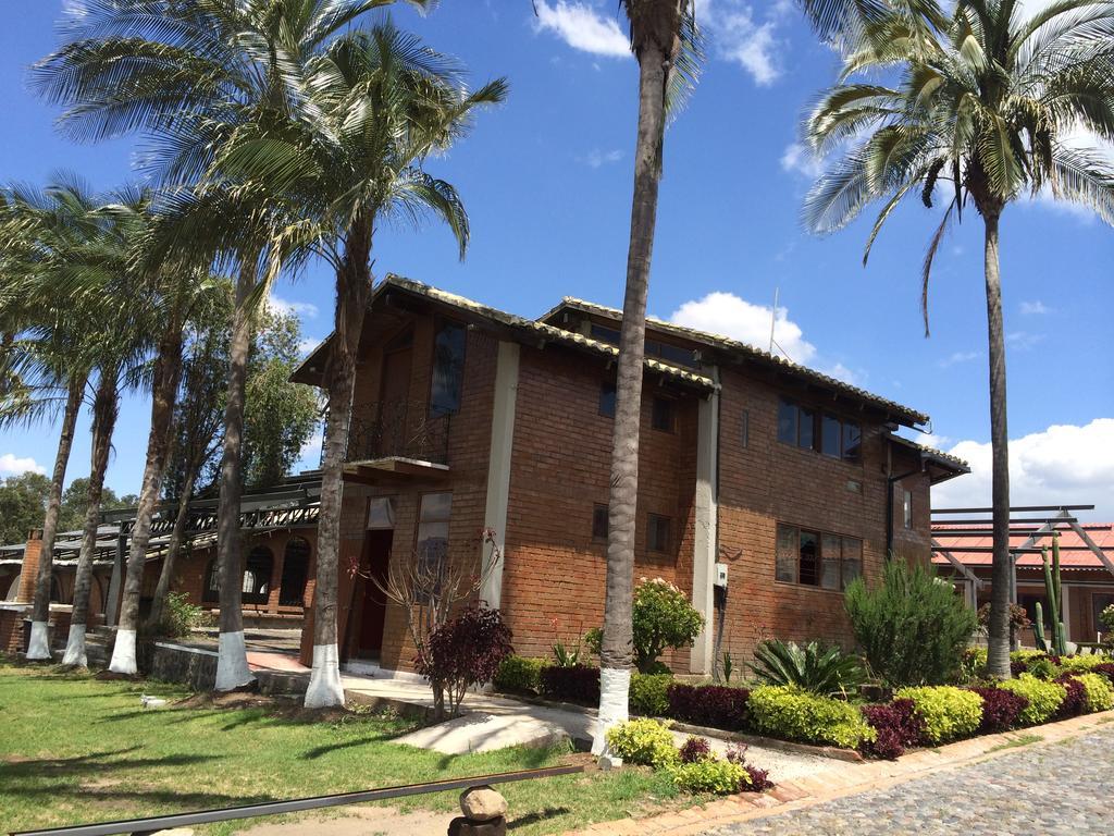 Hosteria Rosa Blanca Puembo Exterior photo